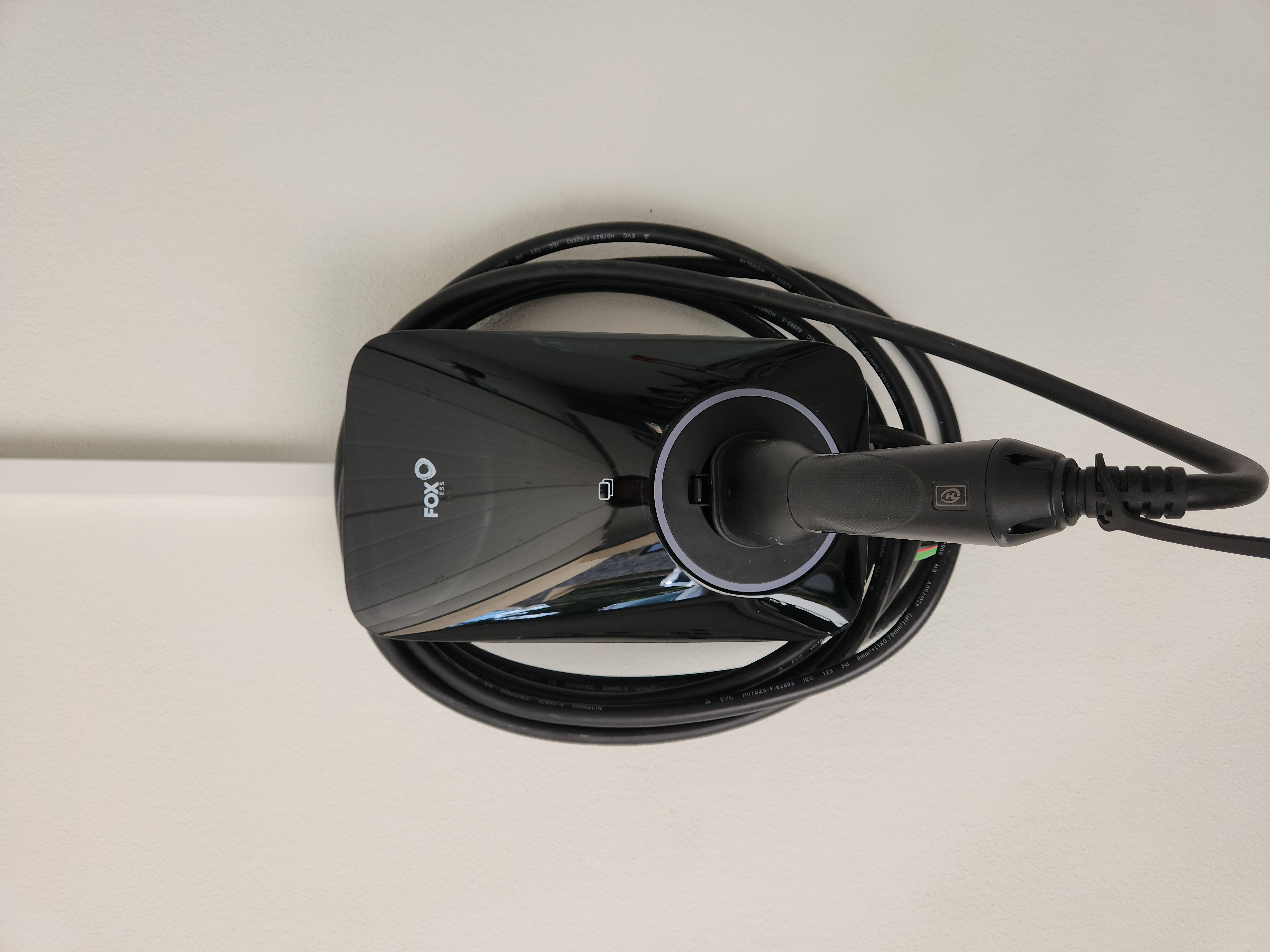 Instalação de central de carregamento de carro eletrico